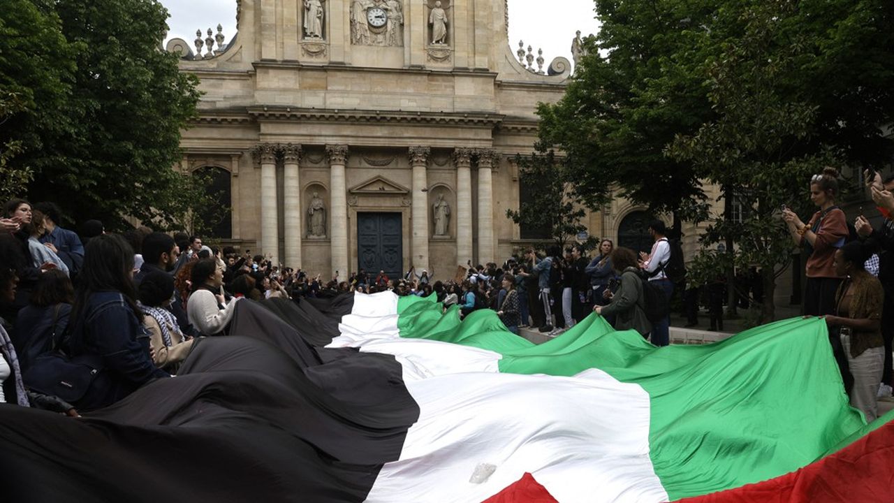 , Après Sciences Po, des militants pro-palestiniens ont bloqué la Sorbonne avant d&rsquo;être délogés