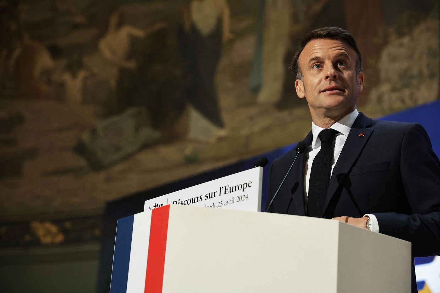, Élections européennes : à la Sorbonne, Emmanuel Macron dramatise les enjeux avant le scrutin