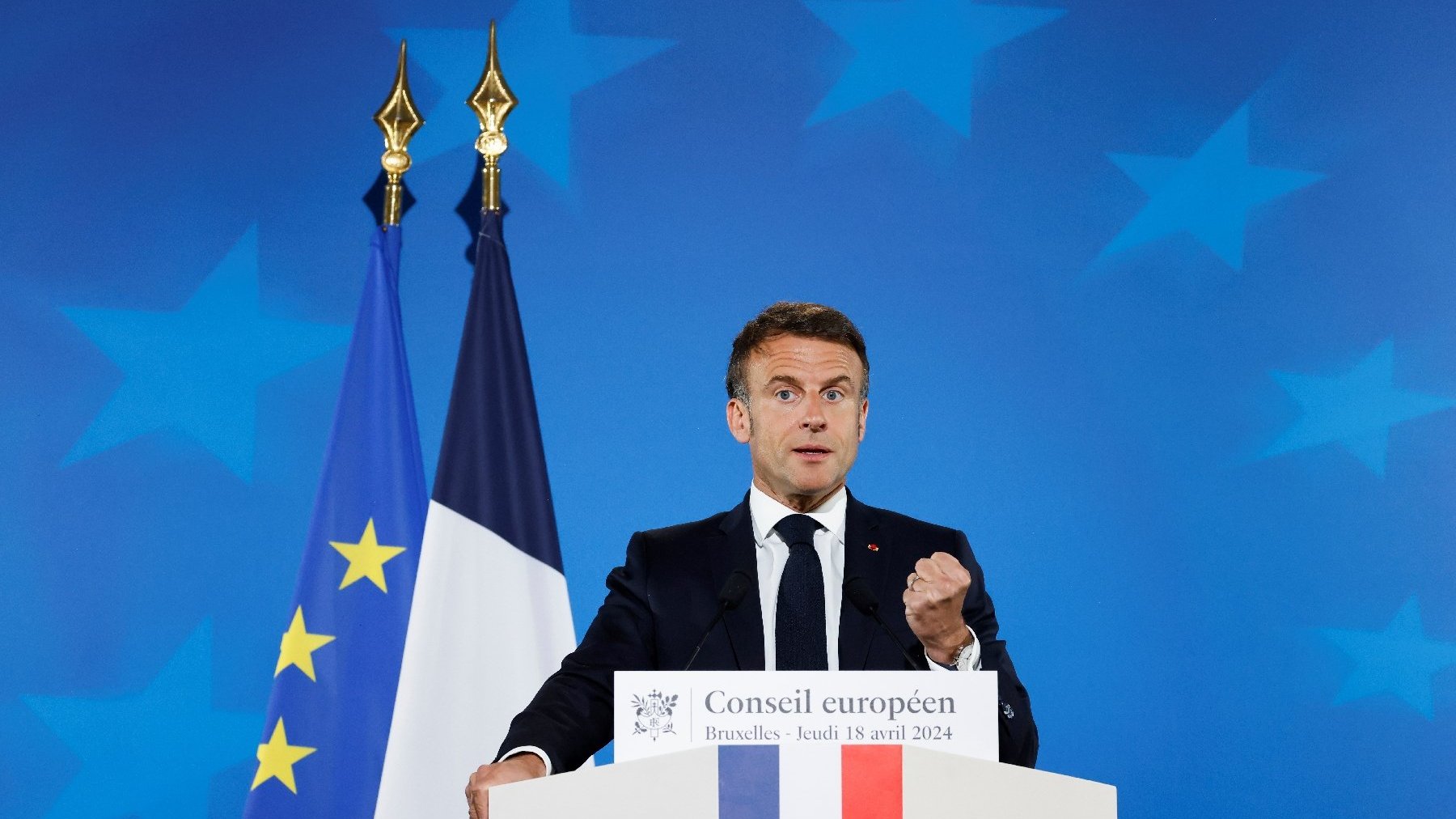 , Macron invite les eurodéputés à son discours sur l&rsquo;Europe&#8230; pendant leurs votes au Parlement